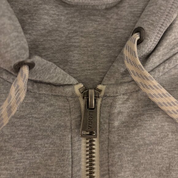 Vuori Performance Hoodie & Shorts Set — Size XS/S - Picture 9 of 11